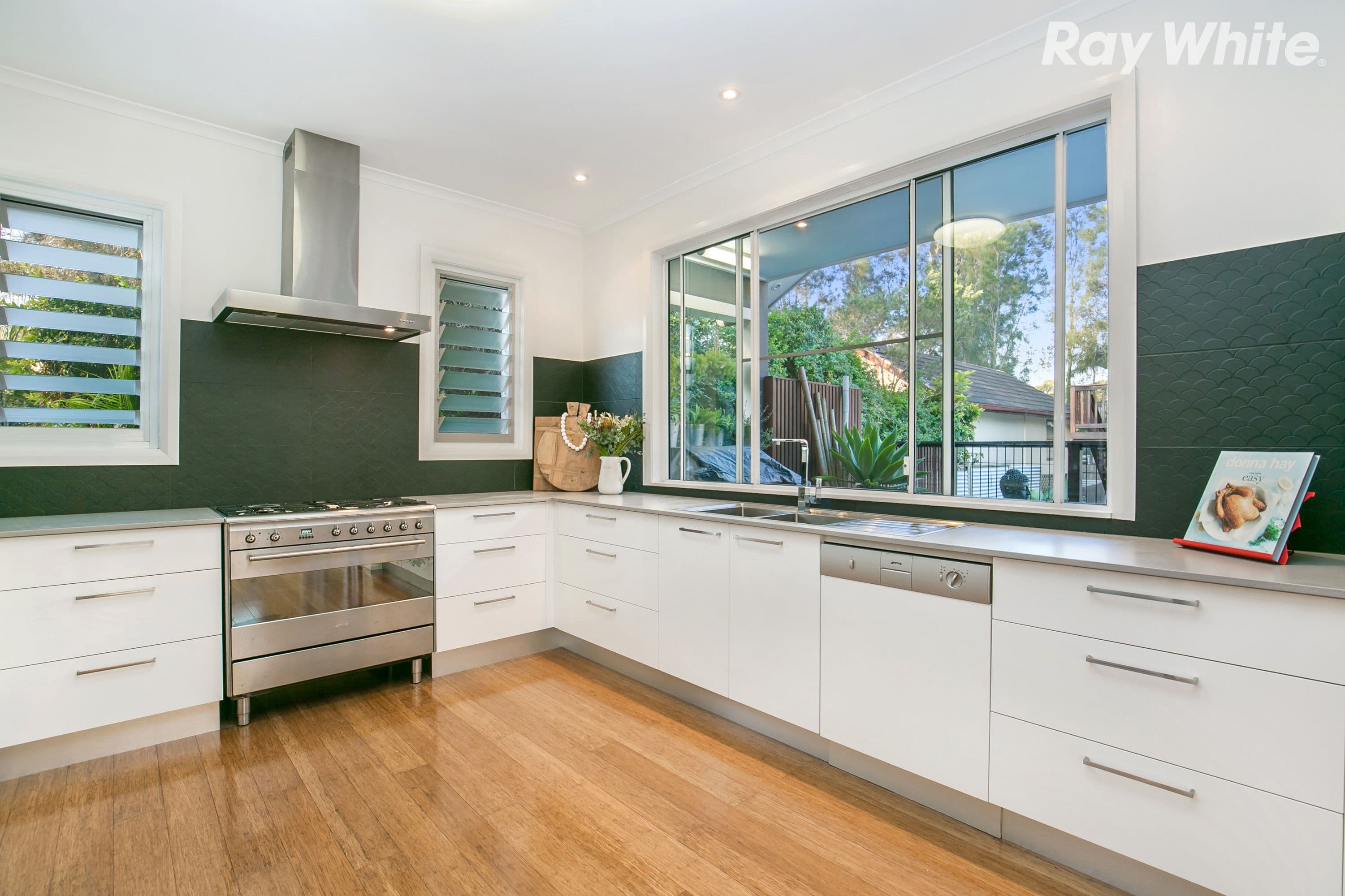 17 Restella Avenue, Davistown - Thumbnail 6
