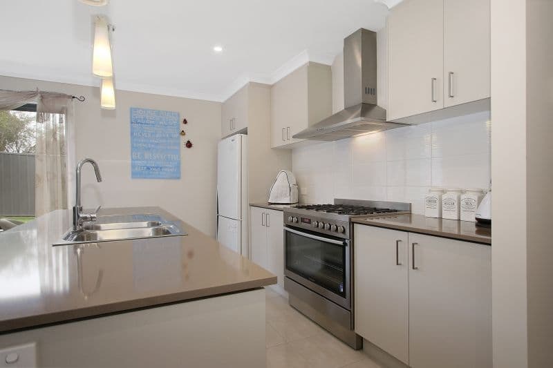 6 Loch Court, Thurgoona - Thumbnail 4