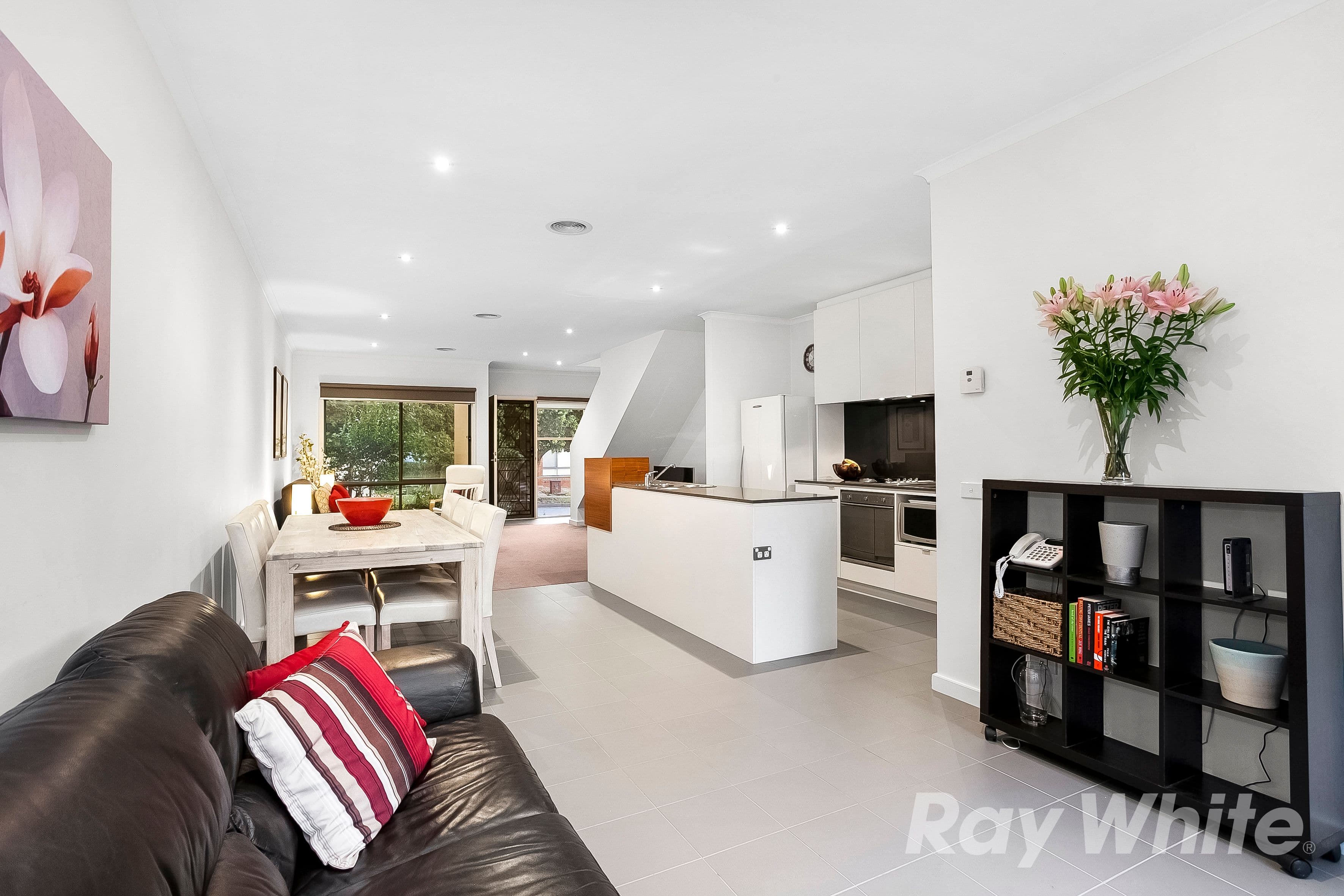 18 Southampton Drive, Mulgrave VIC 3170, Mulgrave - Thumbnail 5