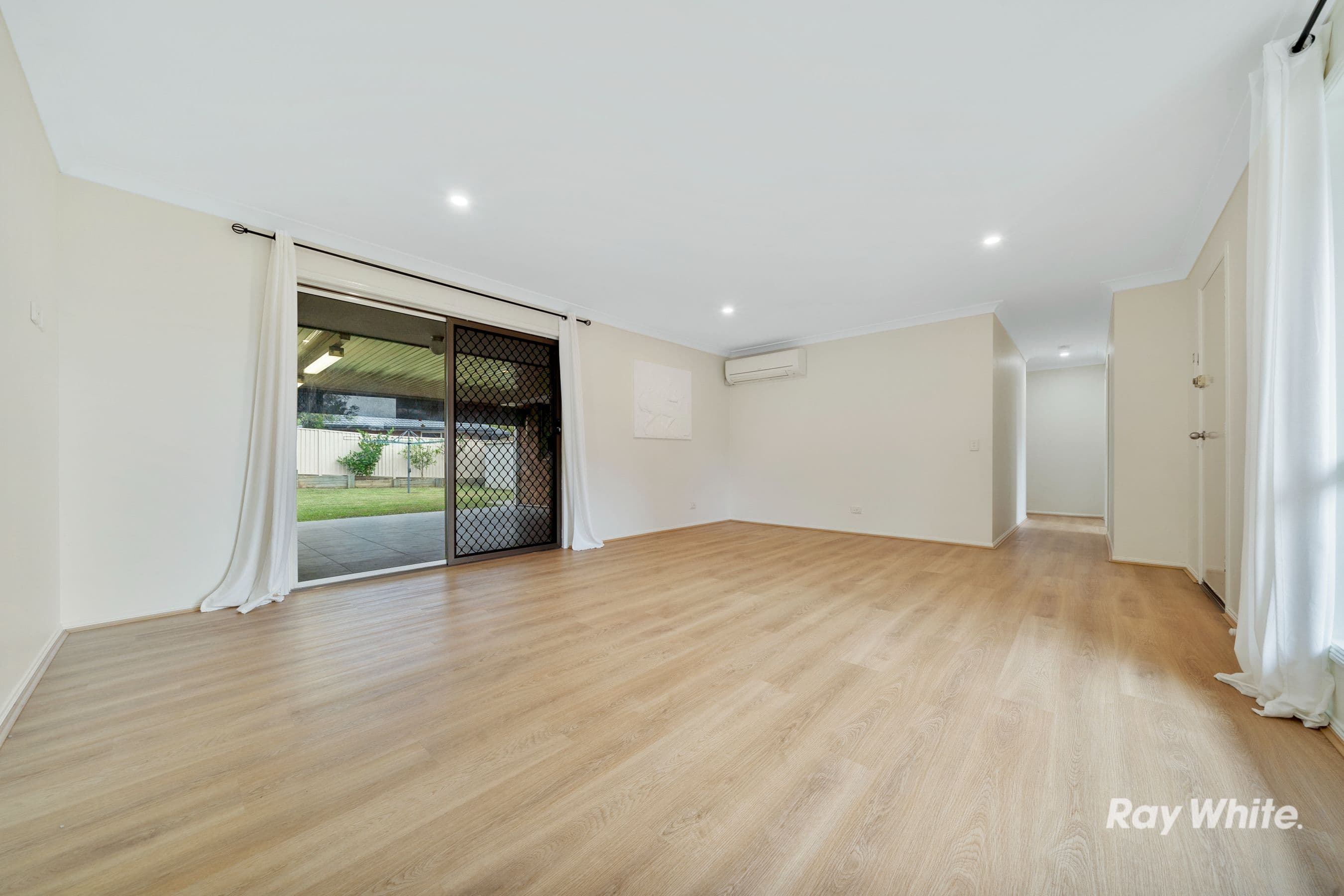 97 FEDERATION Drive, Hillcrest QLD 4118, Hillcrest - Thumbnail 2