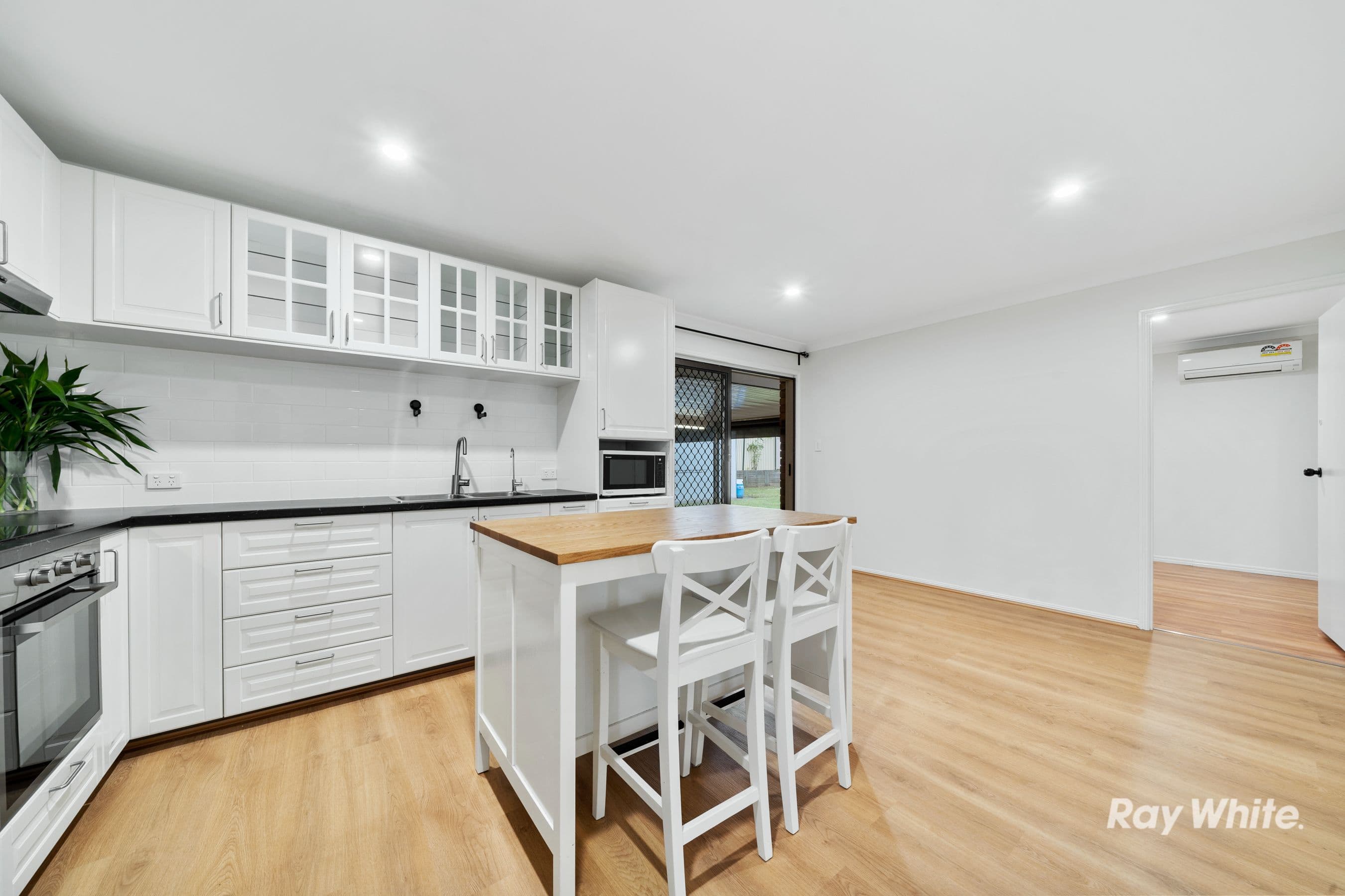 97 FEDERATION Drive, Hillcrest QLD 4118, Hillcrest - Thumbnail 5
