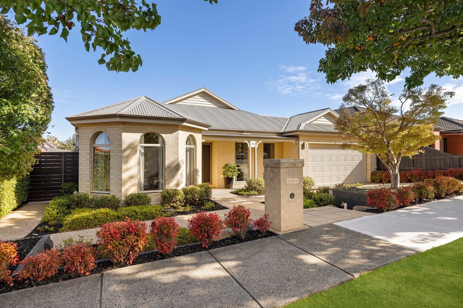 23 Ridgemont Drive, Berwick VIC 3806, Berwick - Thumbnail 2