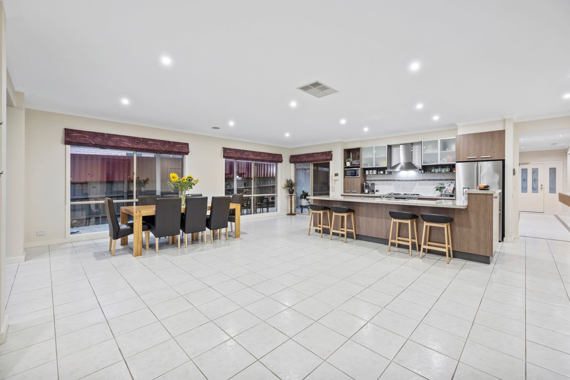 23 Ridgemont Drive, Berwick VIC 3806, Berwick - Thumbnail 3