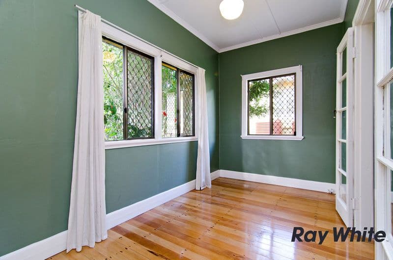 52 Seventh Avenue, KEDRON QLD 4031, Kedron - Thumbnail 6