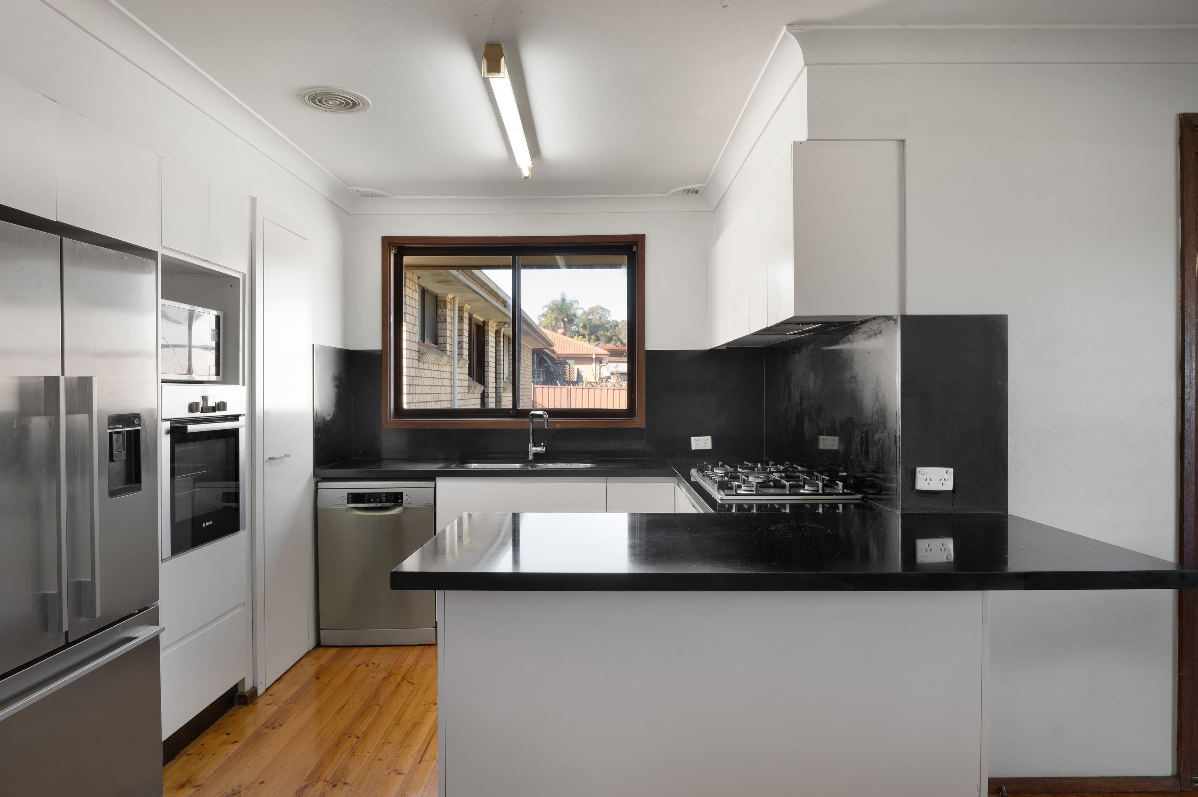 3 Honeyeater Place, Ingleburn NSW 2565, Ingleburn - Thumbnail 2