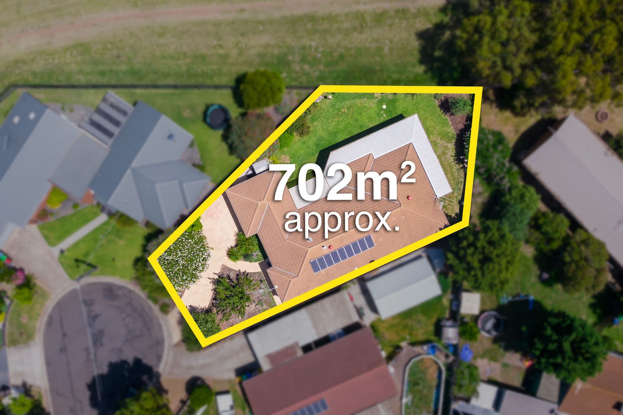 15 Retreat Place, Werribee VIC 3030, Werribee - Thumbnail 2