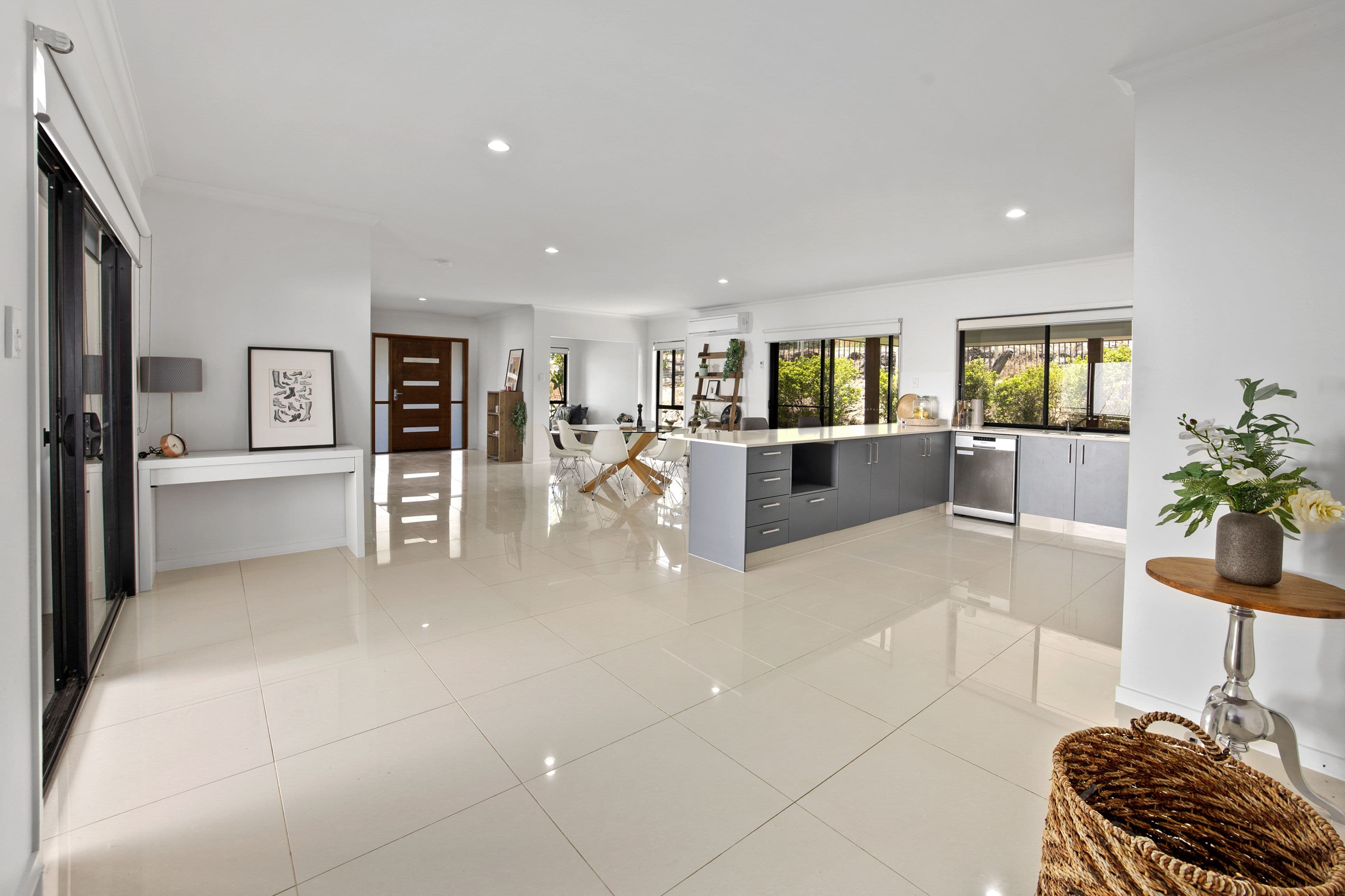 2 Lawson Street, Upper Coomera QLD 4209, Upper Coomera - Thumbnail 3