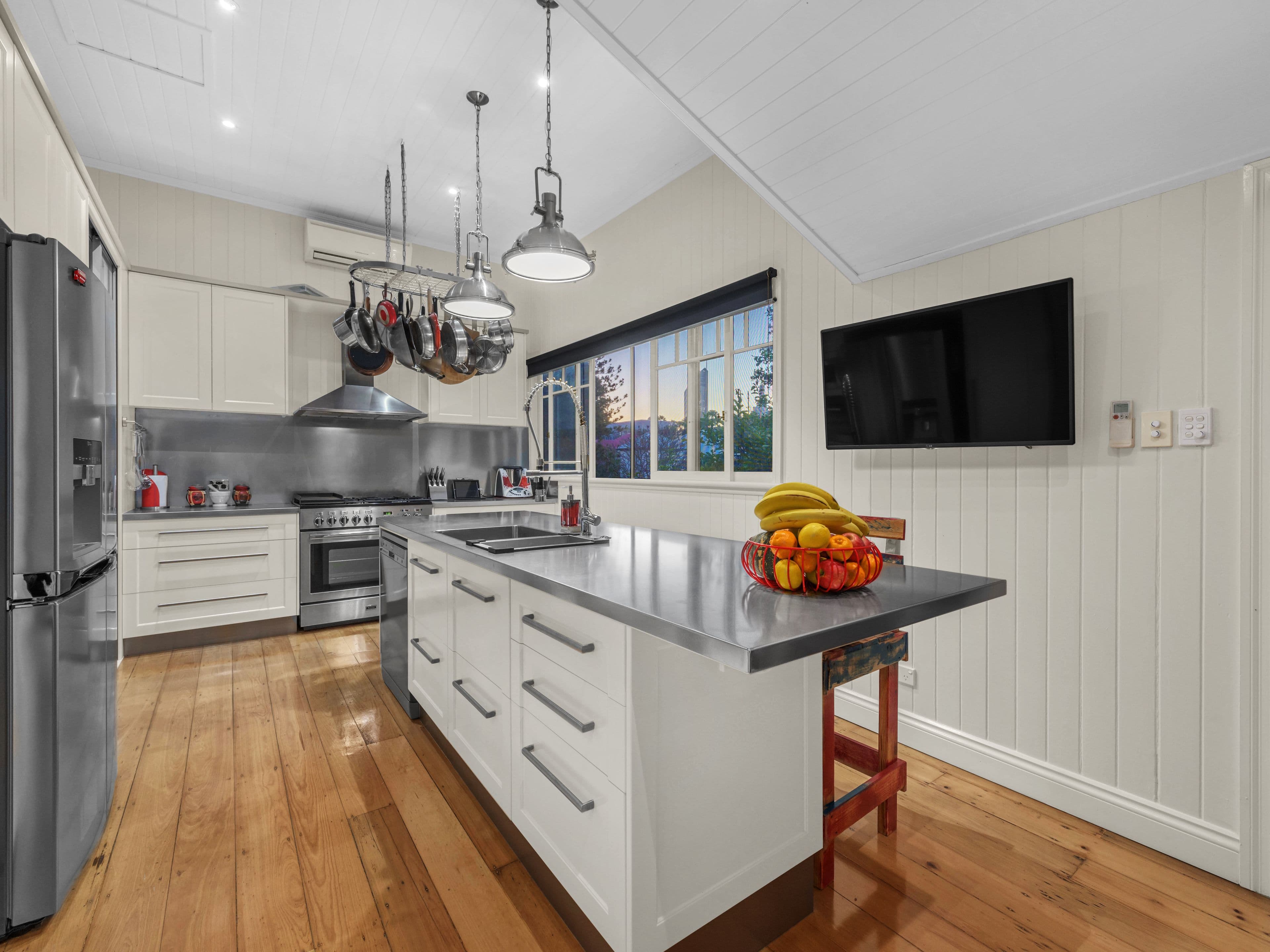 23 Lockerbie Street, Kangaroo Point QLD 4169, Kangaroo Point - Thumbnail 4