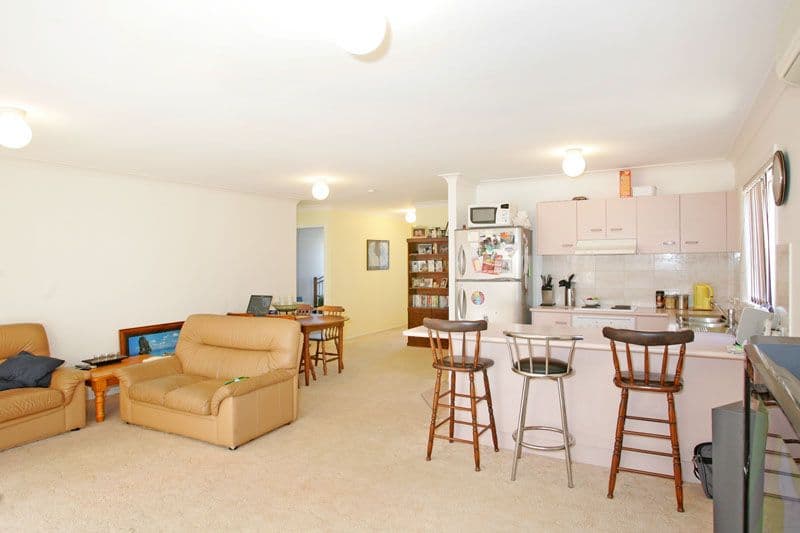 6 Harold Close, BATEAU BAY NSW 2261, Bateau Bay - Thumbnail 3