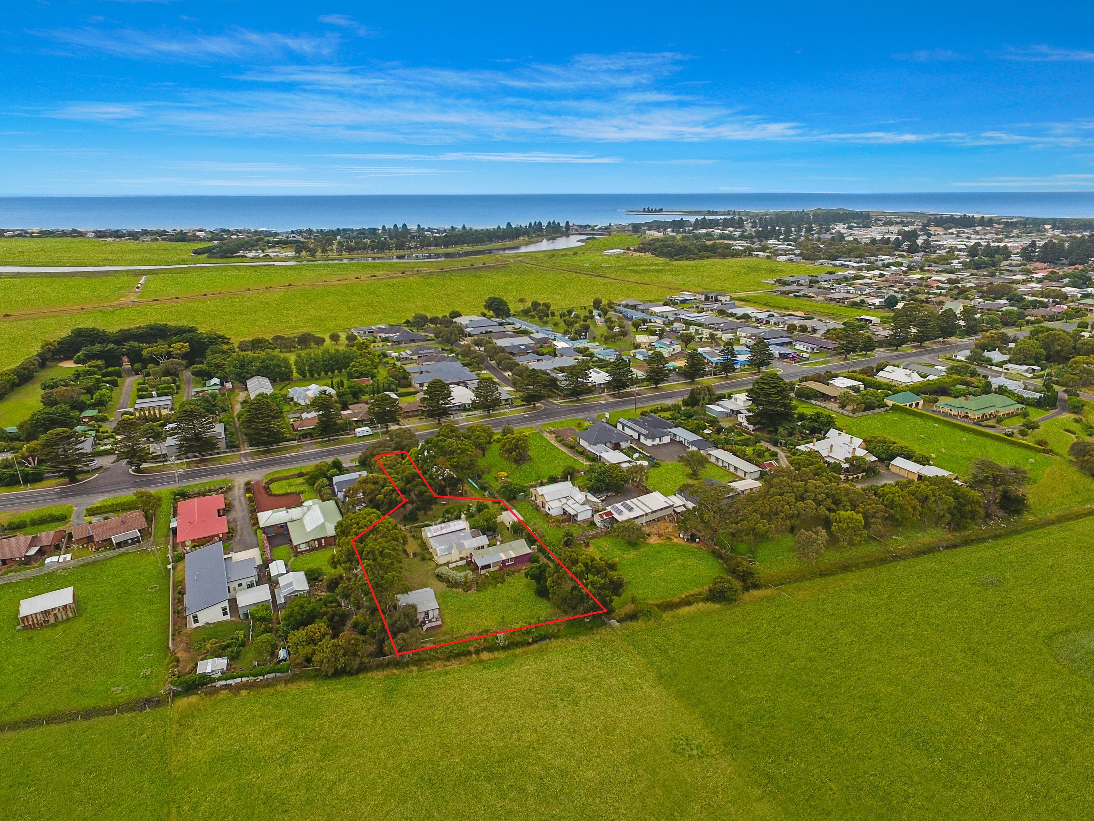 132 Princes Highway, Port Fairy VIC 3284, Port Fairy - Thumbnail 2