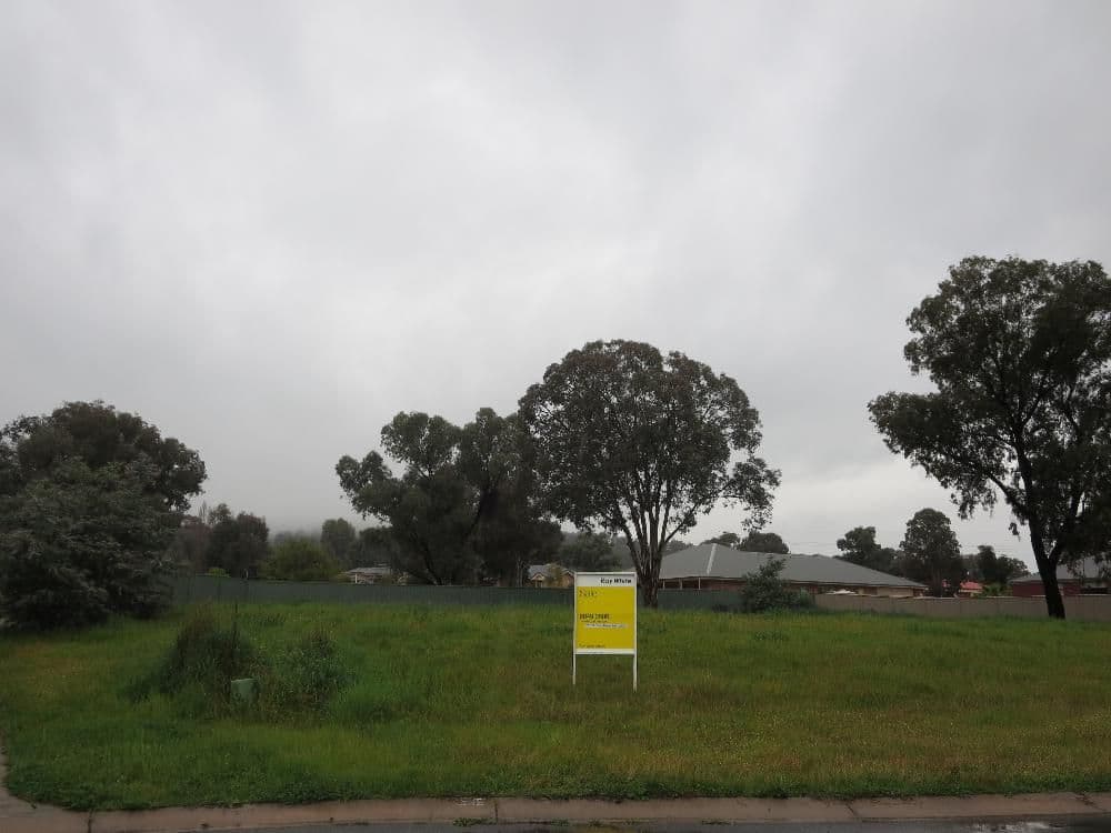 21 Chafia Place, LAVINGTON NSW 2641, Lavington - Thumbnail 2