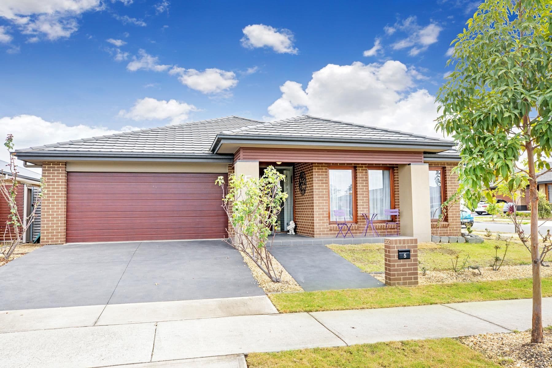 5 Illoura Way, Jordan Springs - Image 1