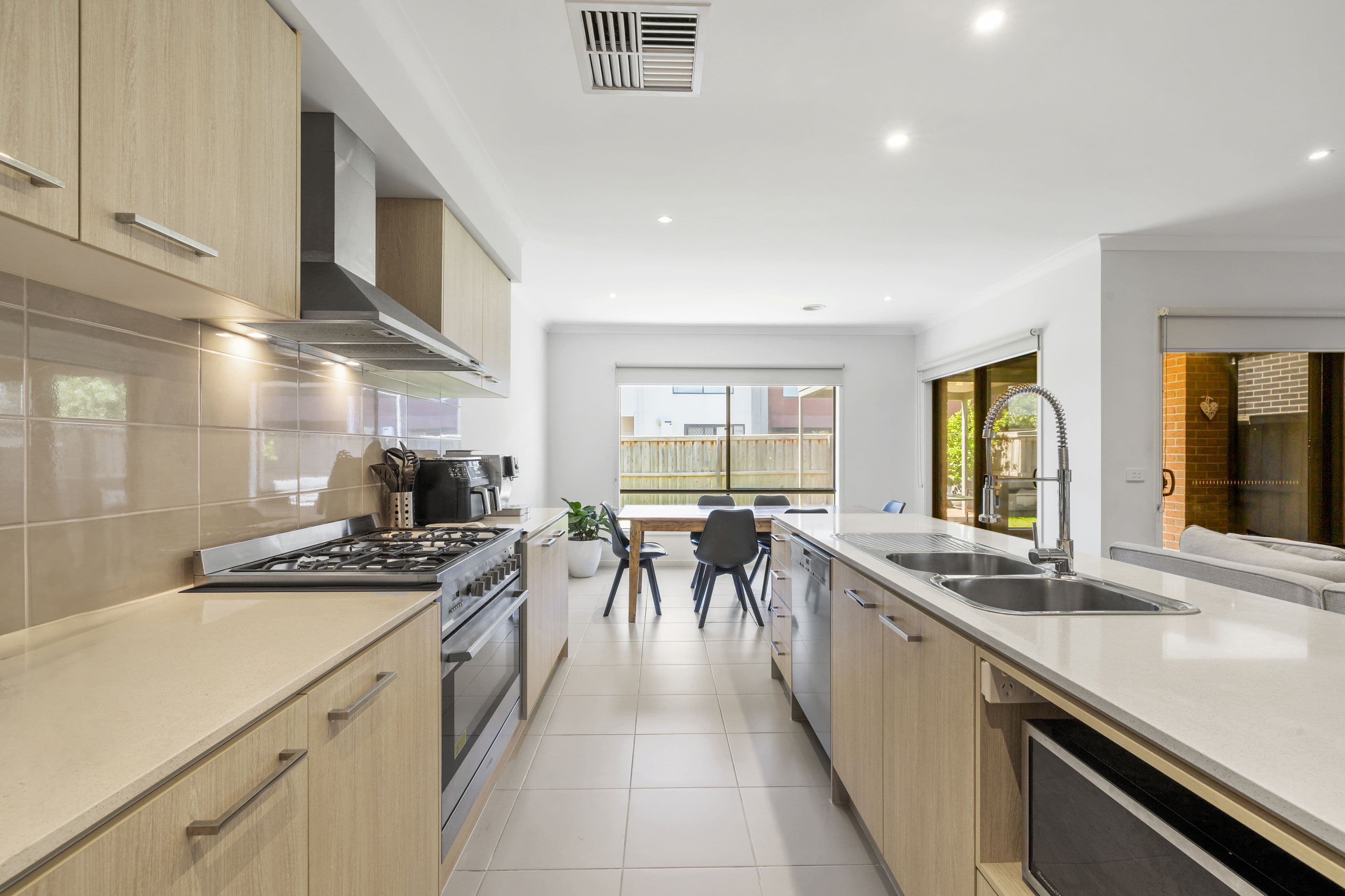 8 Perease Road, Wollert VIC 3750, Wollert - Thumbnail 3