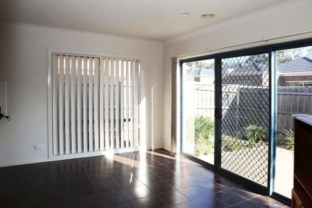 15a Hooker Road, WERRIBEE VIC 3030, Werribee - Thumbnail 3