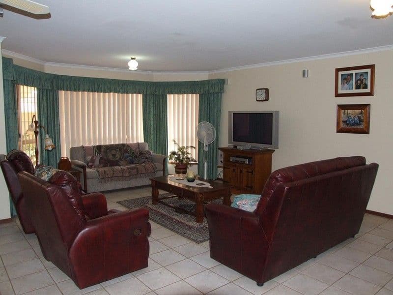 16 Finch Close, ANDREWS FARM SA 5114, Andrews Farm - Thumbnail 5