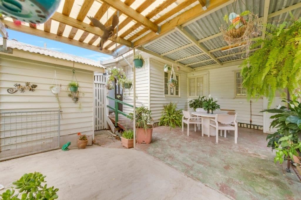 3 Leonard Street, South Gladstone QLD 4680, South Gladstone - Thumbnail 2