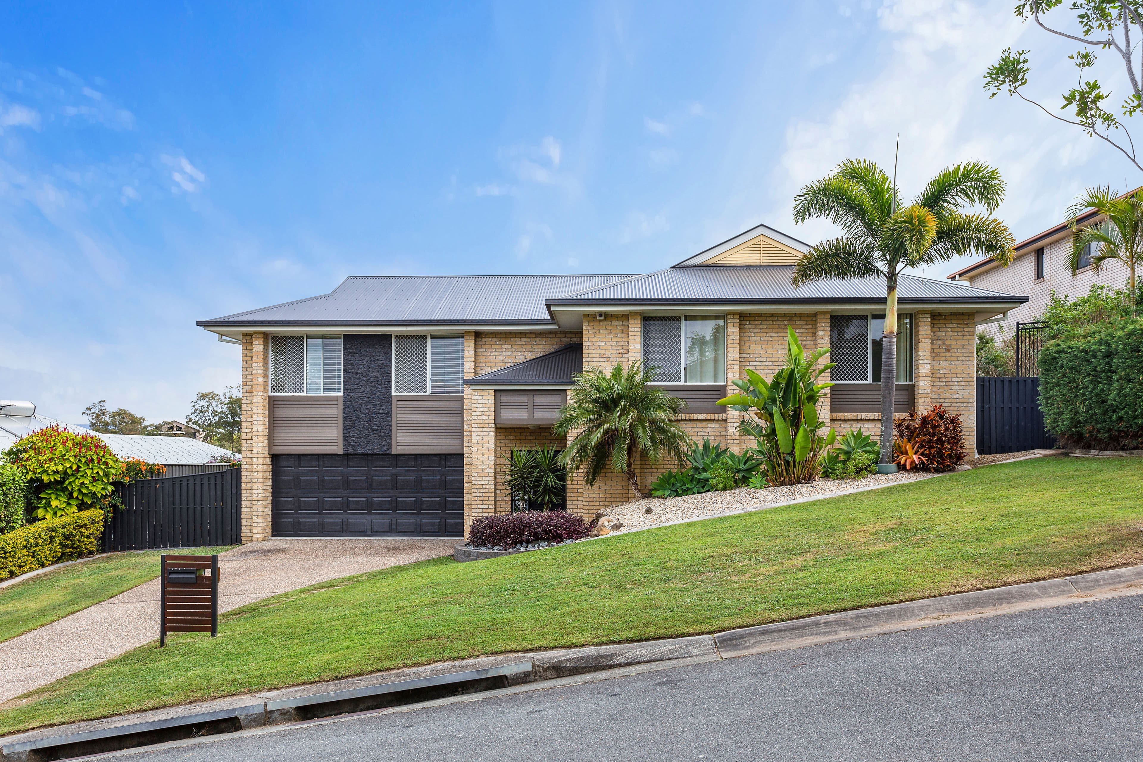 32 Pago Terrace, Pacific Pines QLD 4211, Pacific Pines - Thumbnail 3