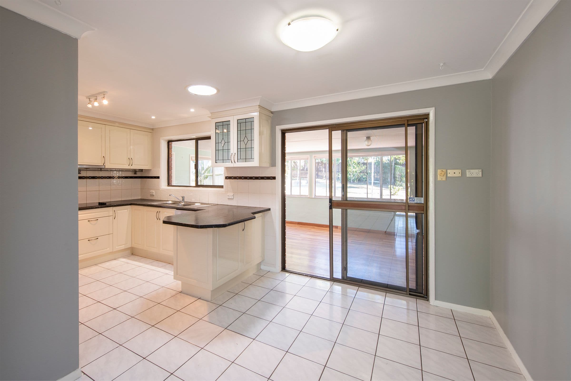 10 Kelly Street, Eagleby QLD 4207, Eagleby - Thumbnail 8