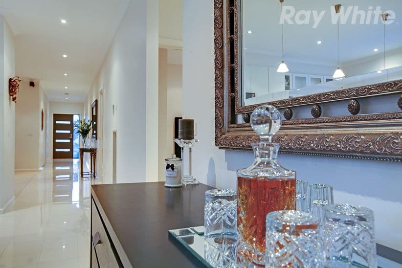 52 Grange Drive, South Morang VIC 3752, South Morang - Thumbnail 2