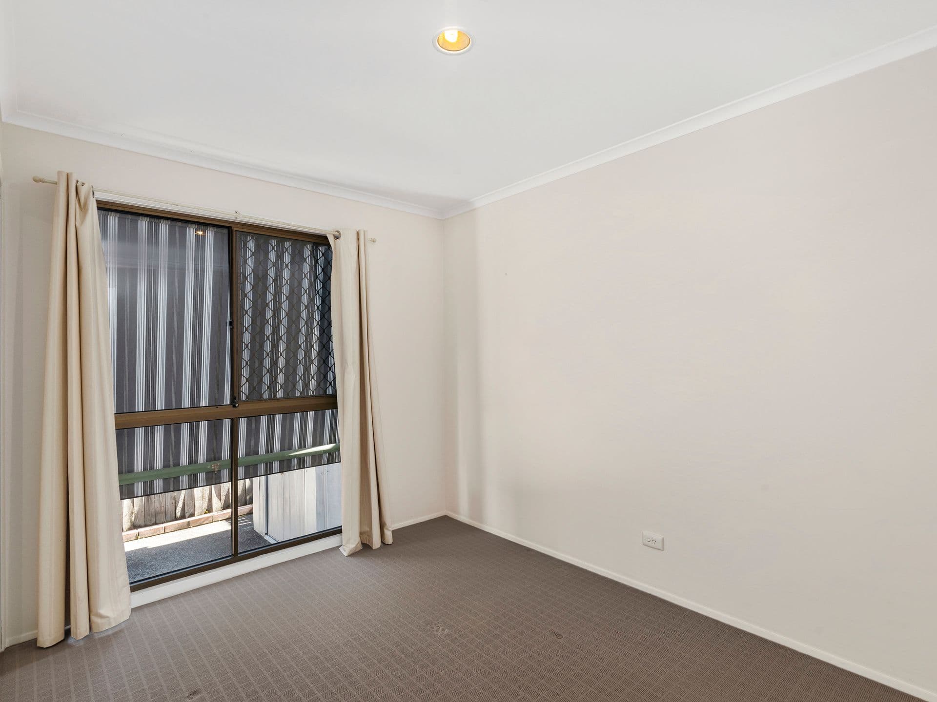 325 Reedy Creek Road, Burleigh Waters QLD 4220, Burleigh Waters - Thumbnail 6