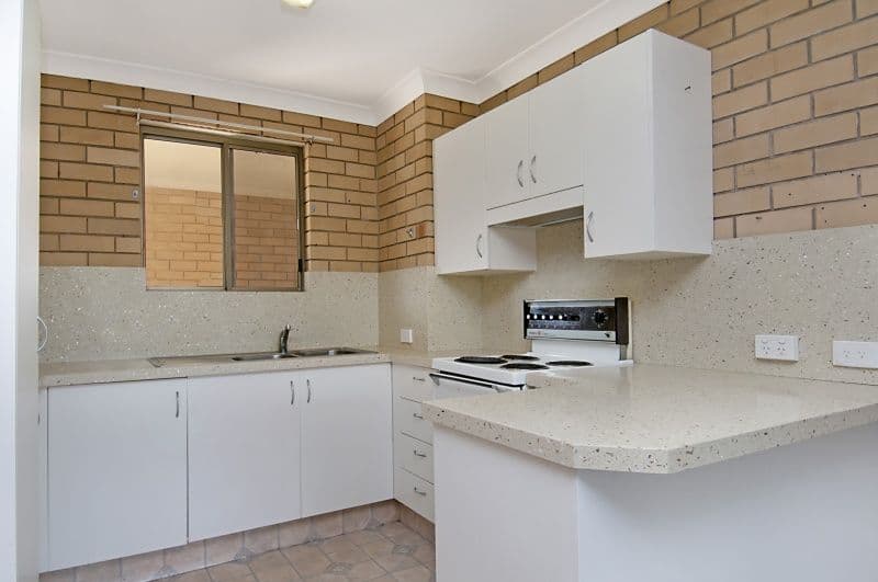 Unit 12 'Katrina' 6 Coonowrin Street, Battery Hill QLD 4551, Battery Hill - Thumbnail 3
