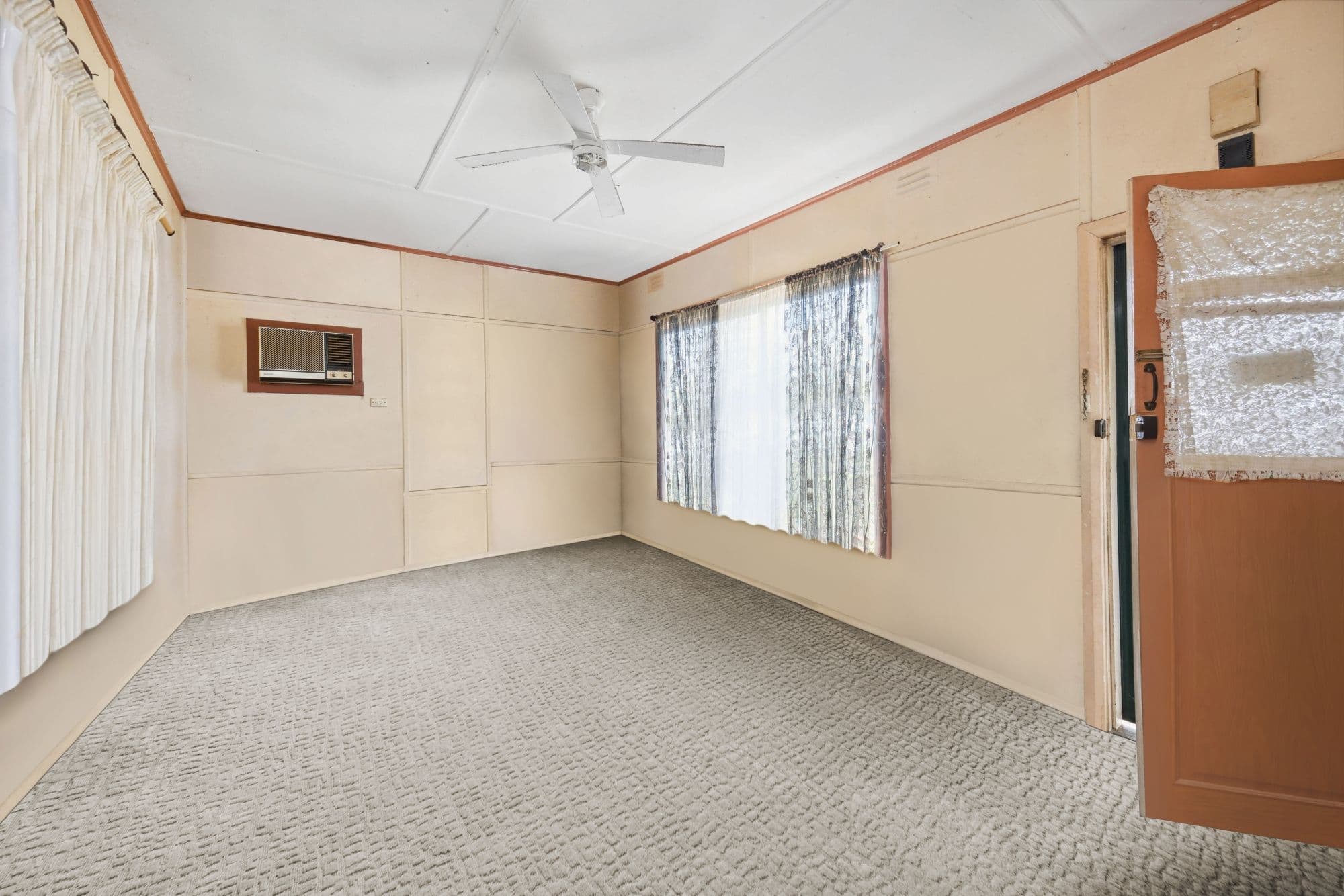 14 Dunbarton Road, Strathalbyn SA 5255, Strathalbyn - Thumbnail 3