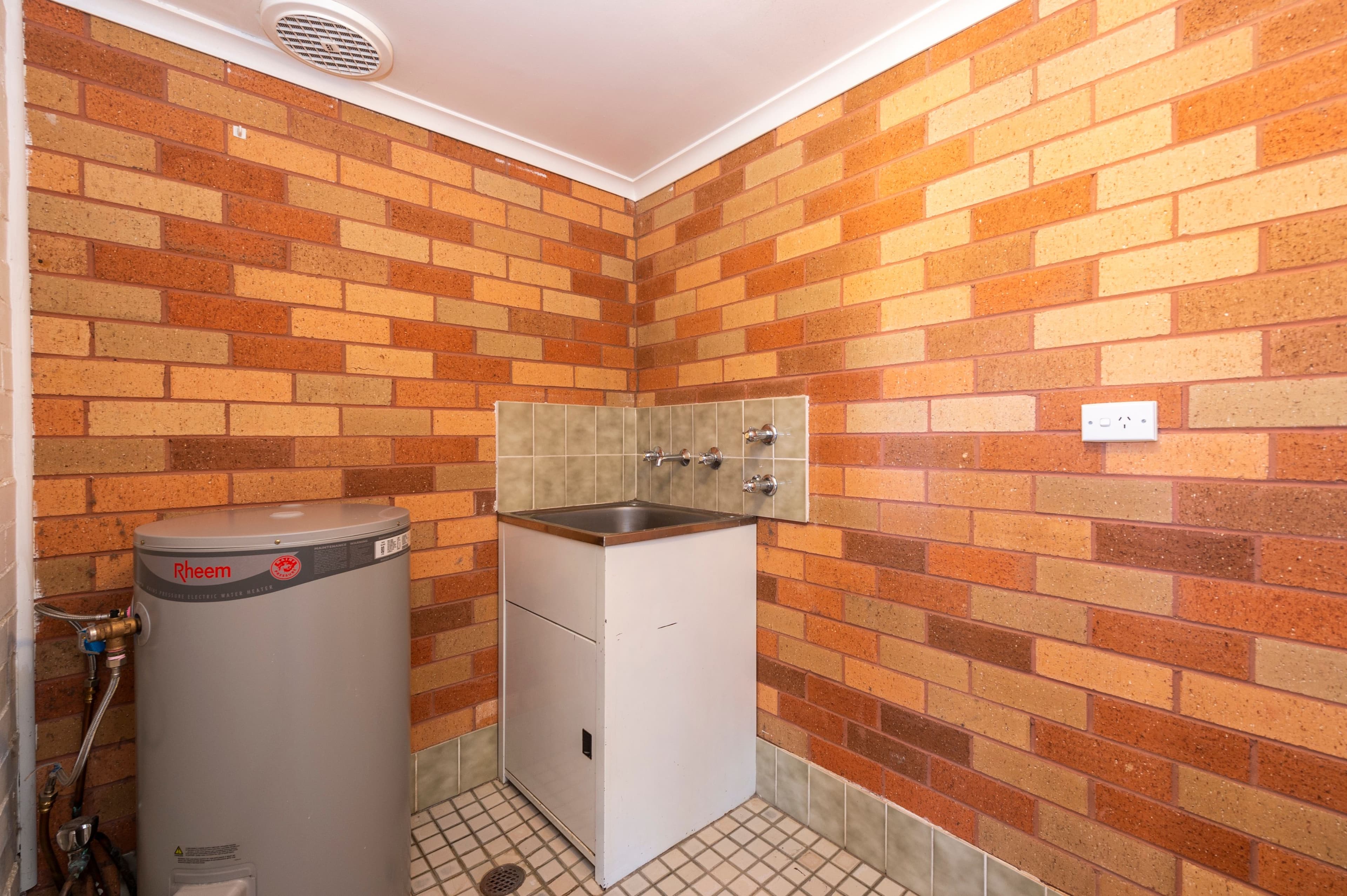 17 Mowatt Street, Queanbeyan NSW 2620, Queanbeyan East - Thumbnail 8