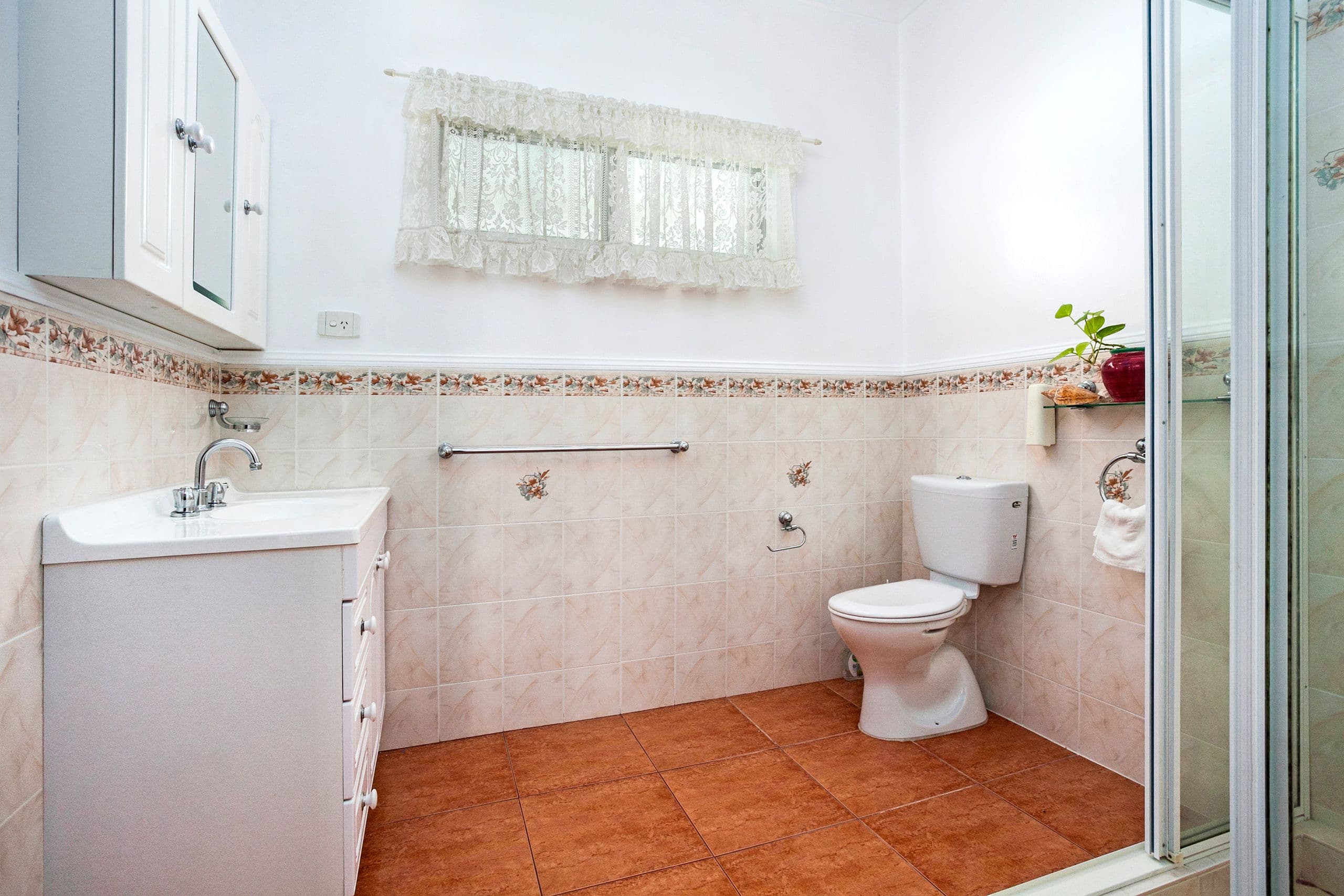 2 Lynwen Crescent, Banksia - Thumbnail 8