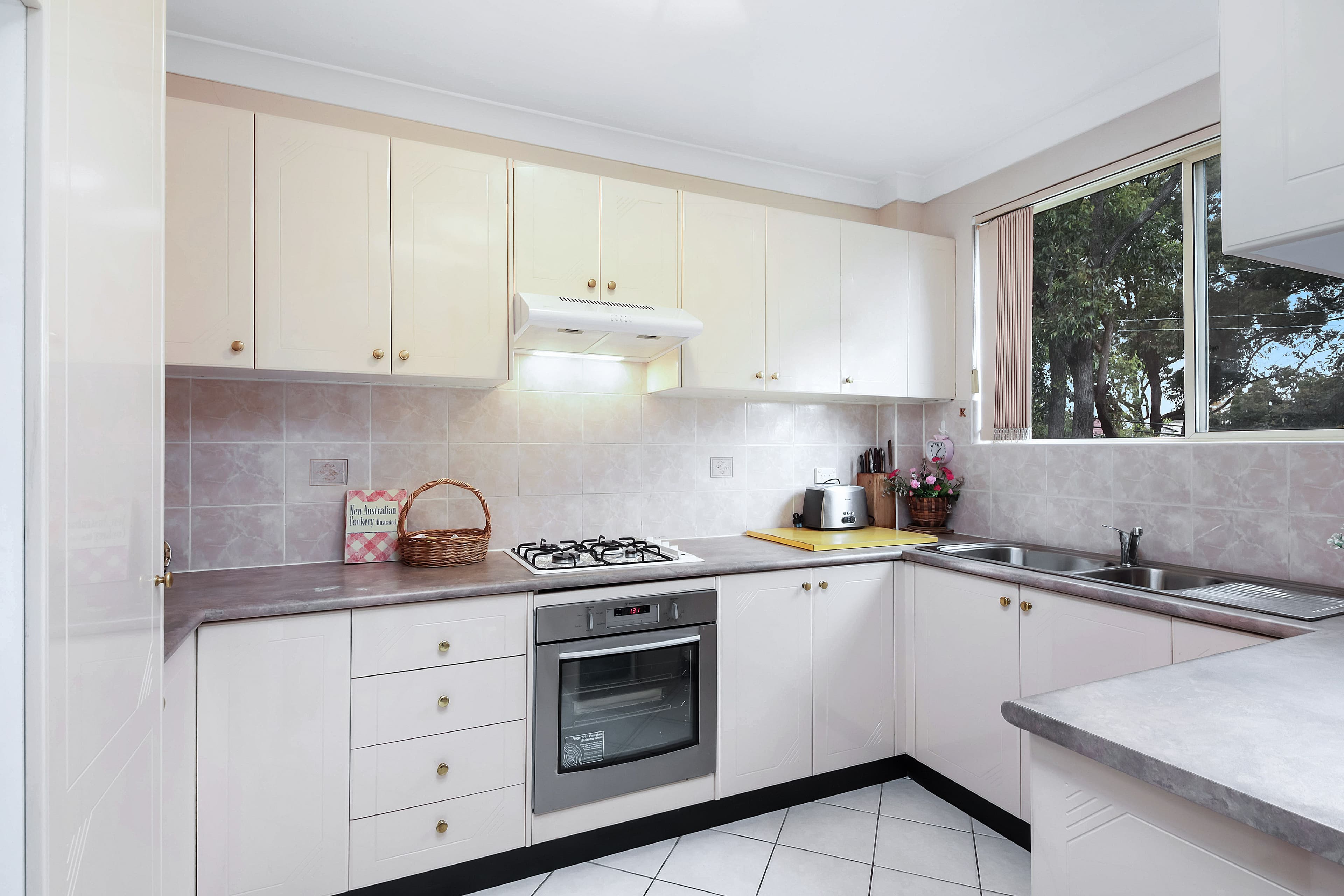 10-12 Cairns Street, Riverwood NSW 2210, Riverwood - Thumbnail 5