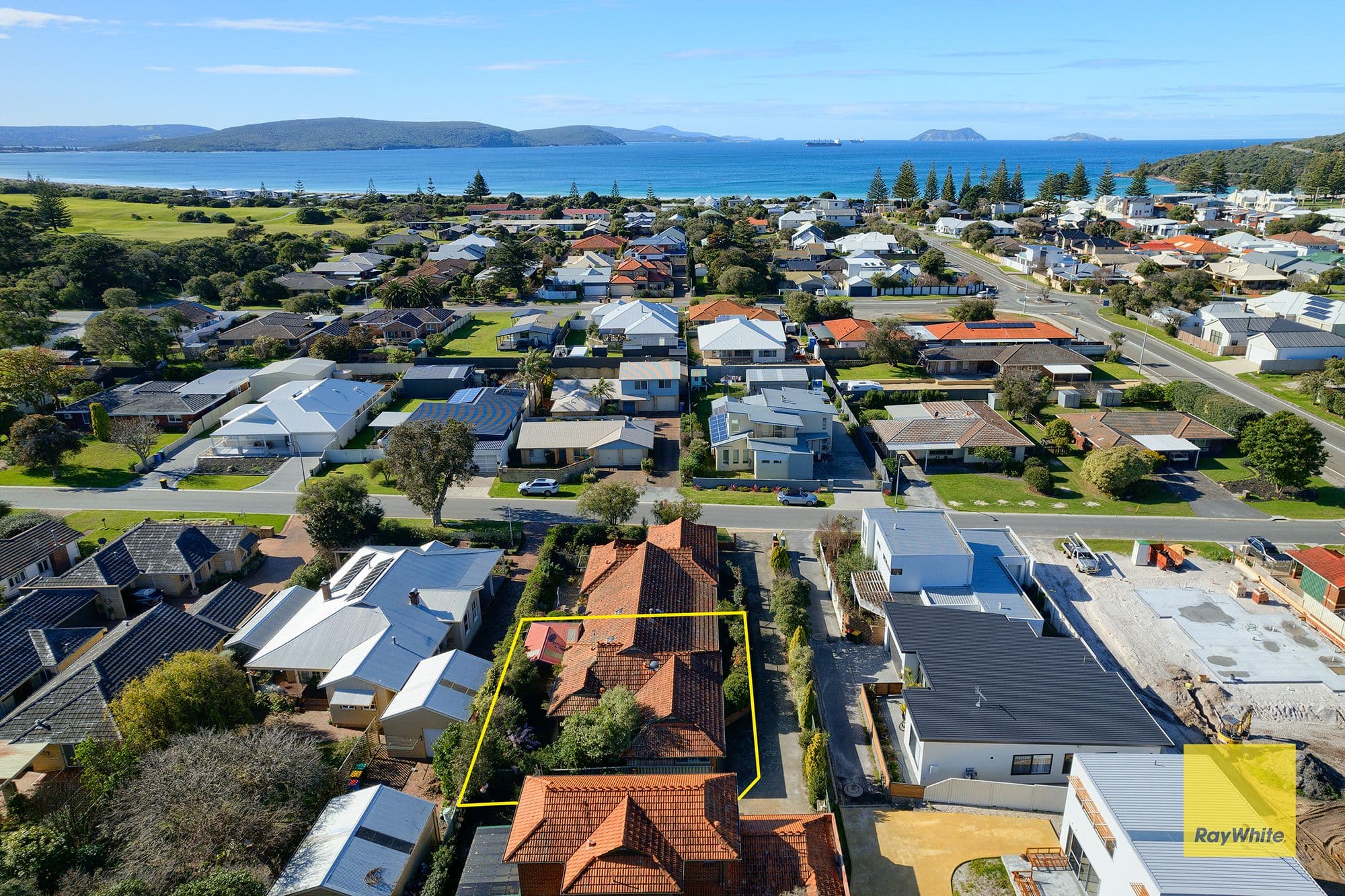 33 Garden Street, Middleton Beach WA 6330, Middleton Beach - Thumbnail 2