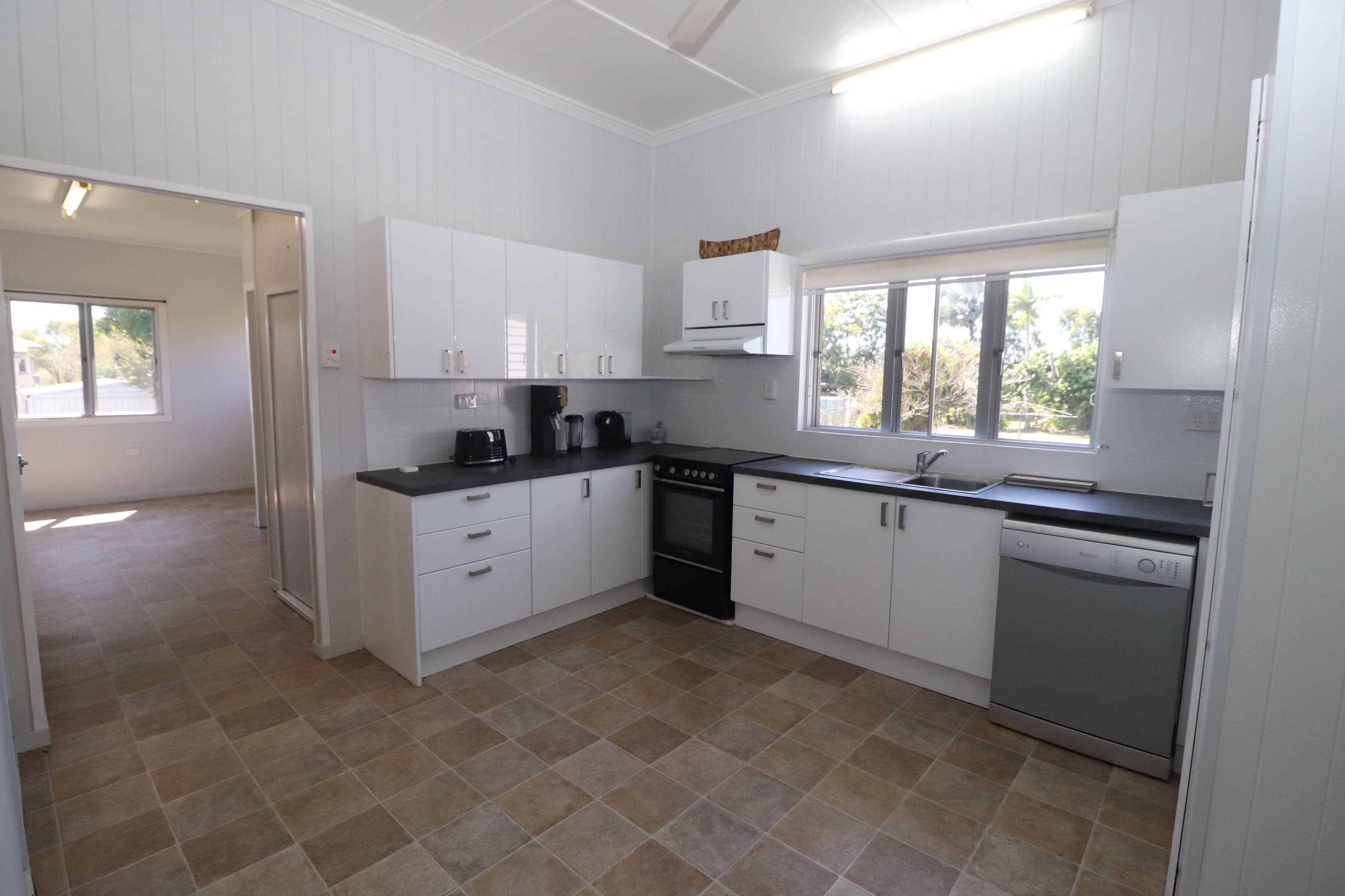 12 Palm Avenue, Ingham QLD 4850, Ingham - Thumbnail 2