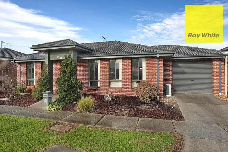 14 Horseshoe Circuit, Point Cook VIC 3030, Point Cook - Thumbnail 2