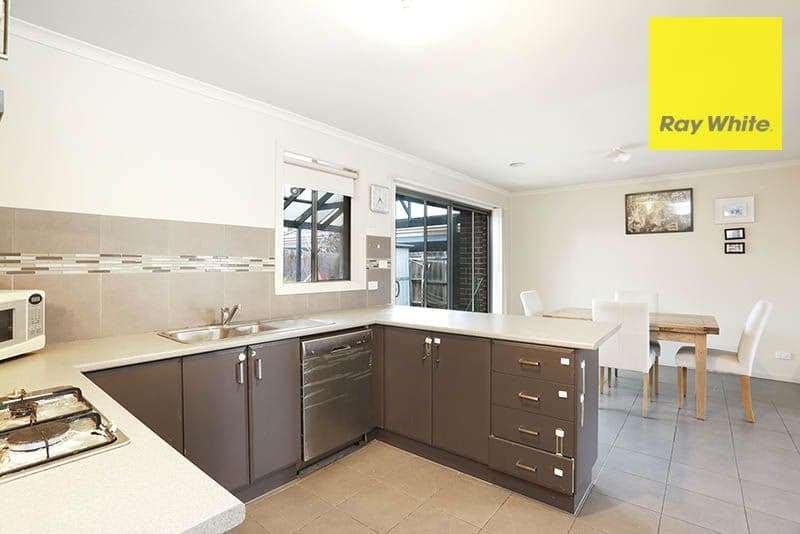 14 Horseshoe Circuit, Point Cook VIC 3030, Point Cook - Thumbnail 7