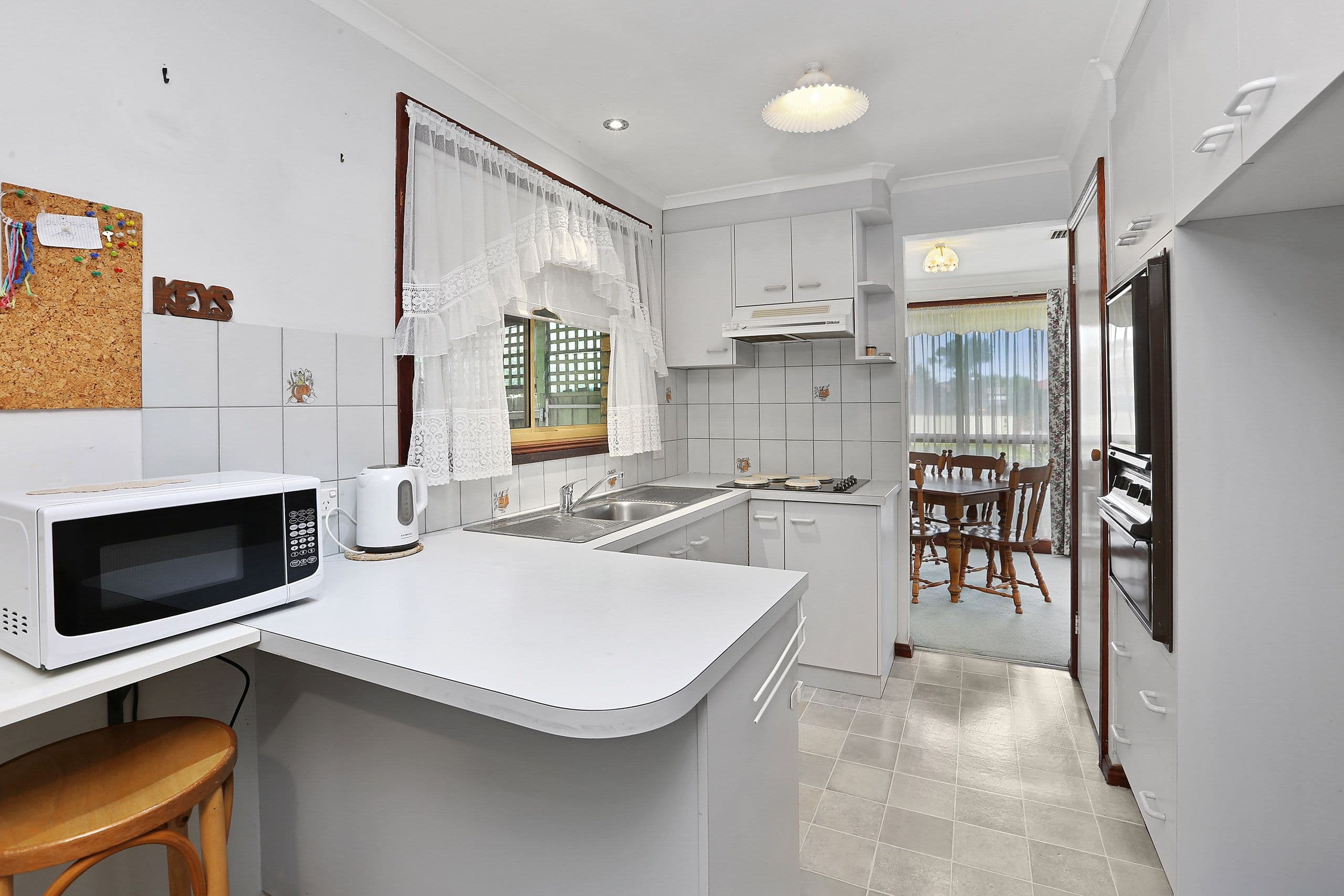 1 Leonora Court, Corio VIC 3214, Corio - Thumbnail 3