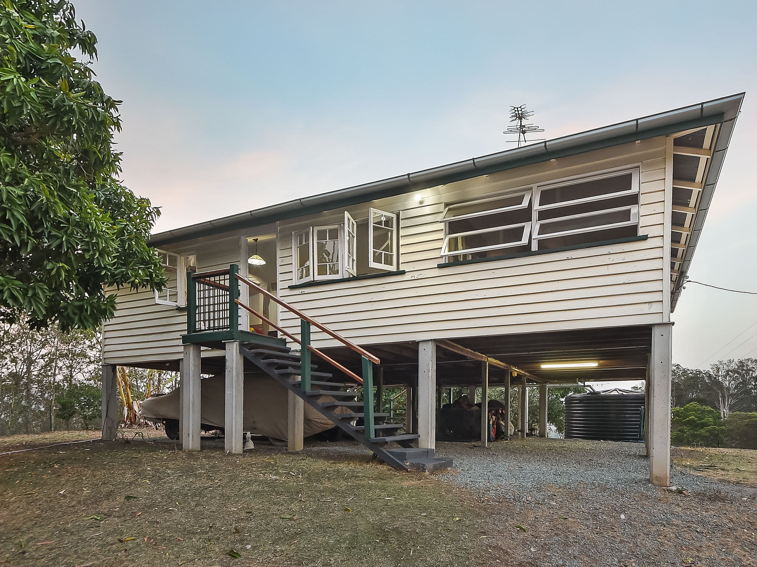 14 Charles Road, Mount Pleasant QLD 4521, Mount Pleasant - Thumbnail 6
