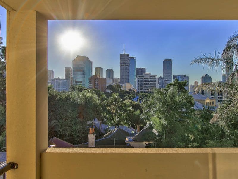 64 Lambert Street, KANGAROO POINT QLD 4169, Kangaroo Point - Thumbnail 2