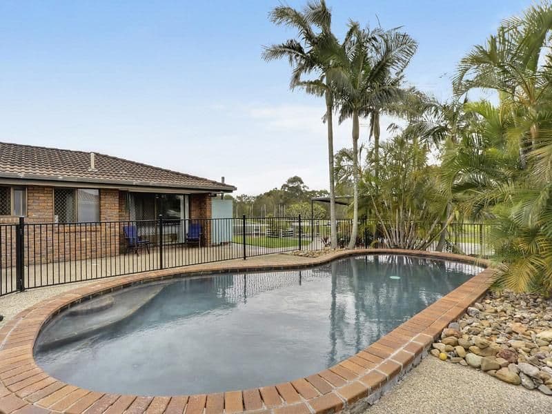 16 Fairway Place, BANYO QLD 4014, Banyo - Thumbnail 2