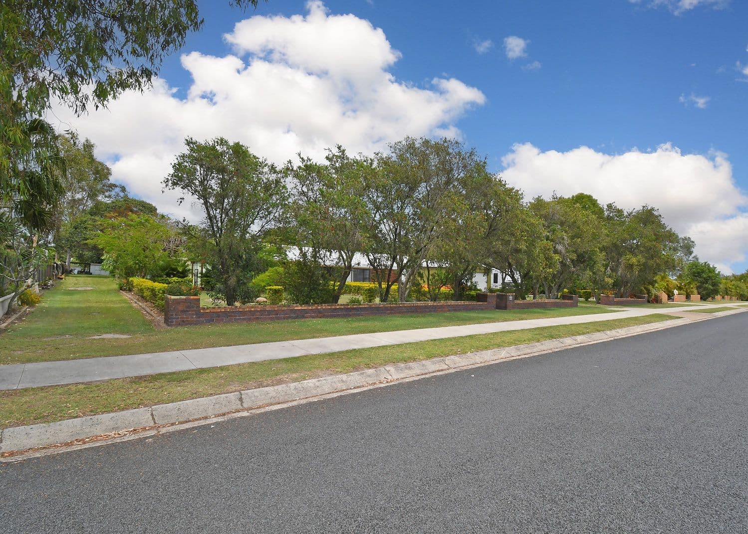 27-29 Orchid Avenue, Urangan QLD 4655, Urangan - Thumbnail 2