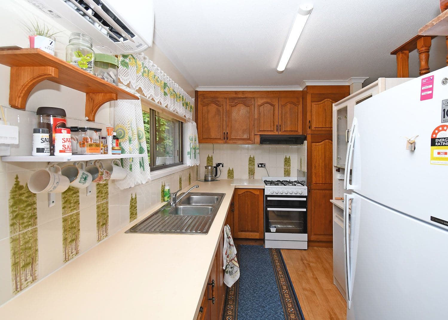 27-29 Orchid Avenue, Urangan QLD 4655, Urangan - Thumbnail 5
