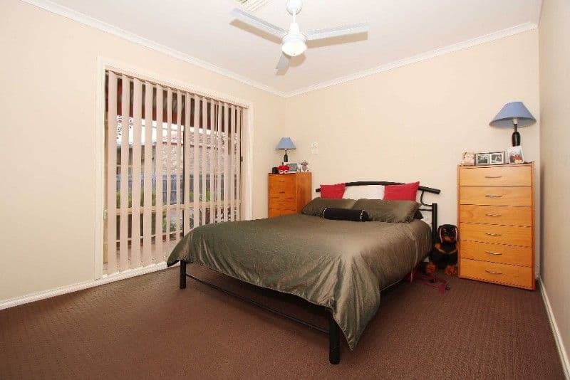 30 Bradley Drive, MILL PARK VIC 3082, Mill Park - Thumbnail 6