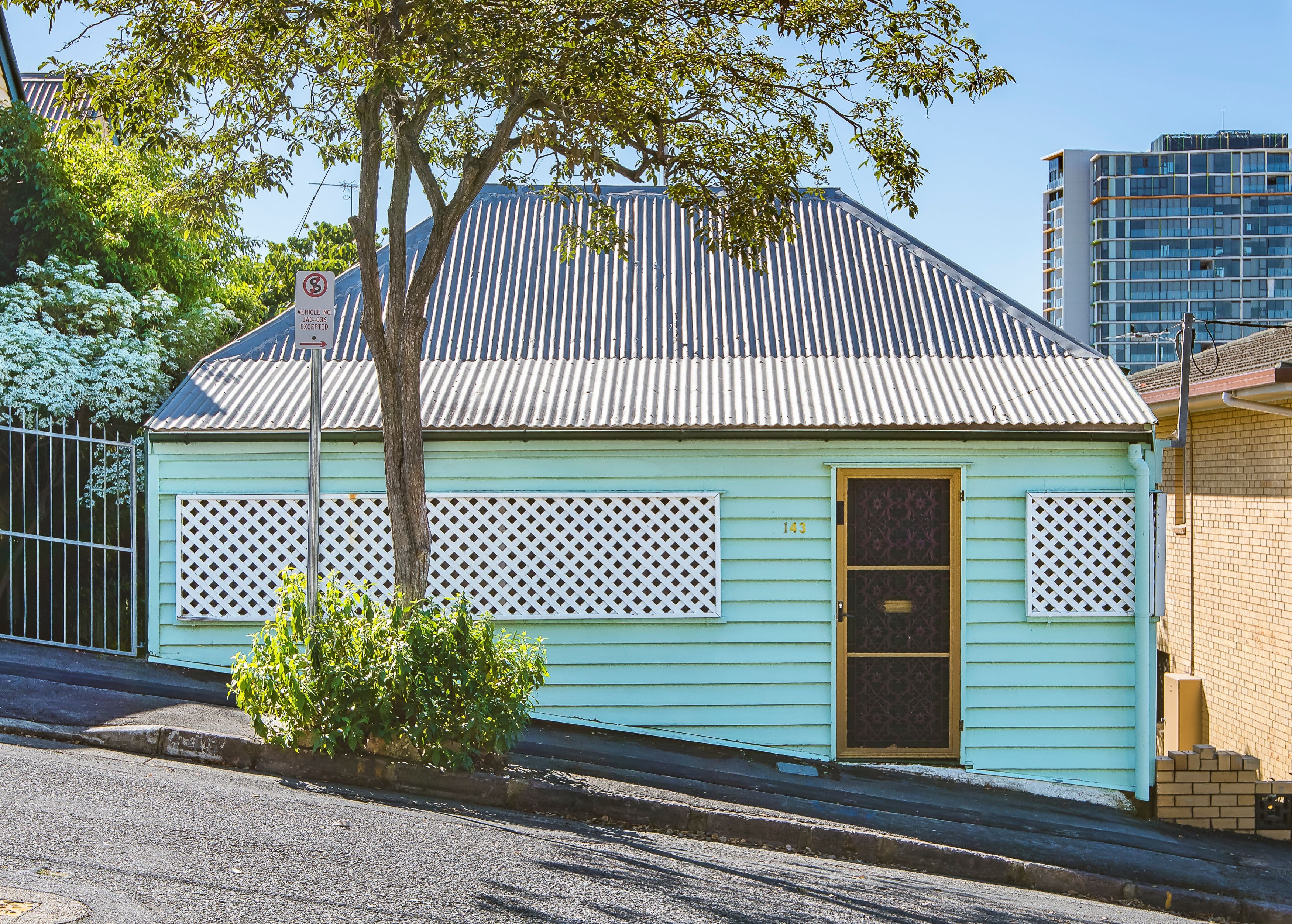 143 KENNIGO Street, Spring Hill QLD 4000, Spring Hill - Image 1
