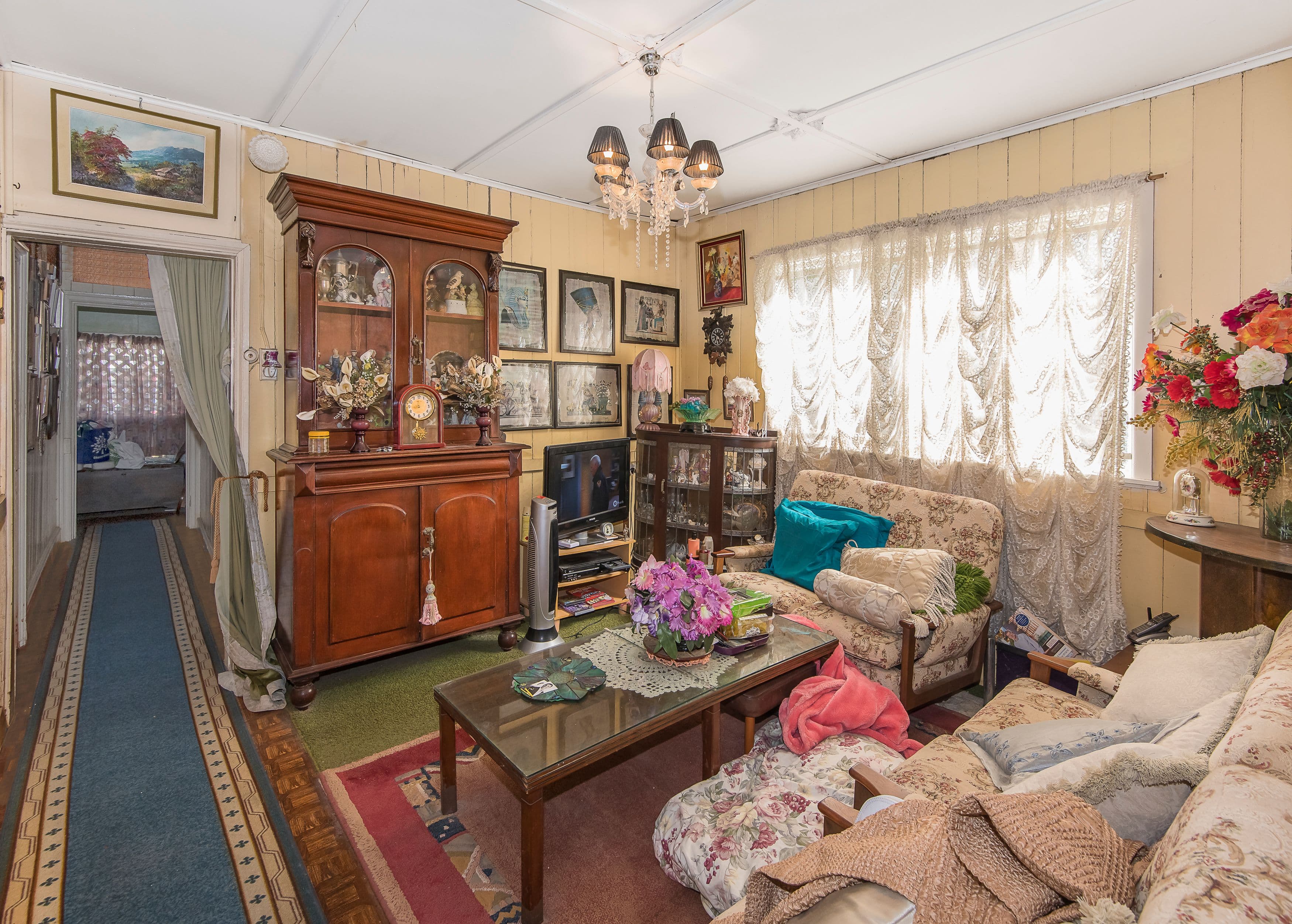 143 KENNIGO Street, Spring Hill QLD 4000, Spring Hill - Thumbnail 3