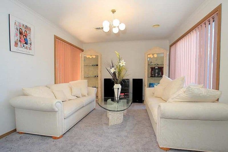 25  Mockridge Street, WANTIRNA SOUTH VIC 3152, Wantirna South - Thumbnail 3