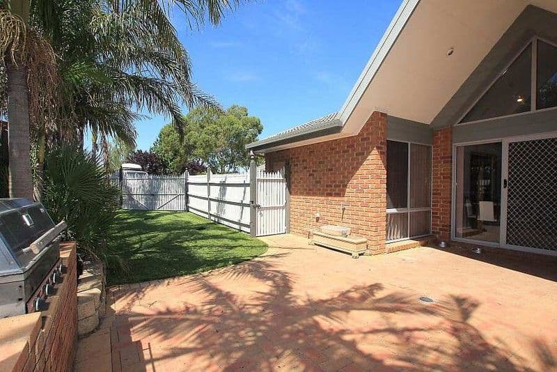 25  Mockridge Street, WANTIRNA SOUTH VIC 3152, Wantirna South - Thumbnail 4