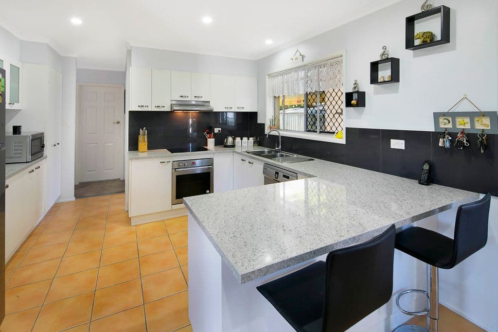 2 Denice Street, Birkdale QLD 4159, Birkdale - Thumbnail 2