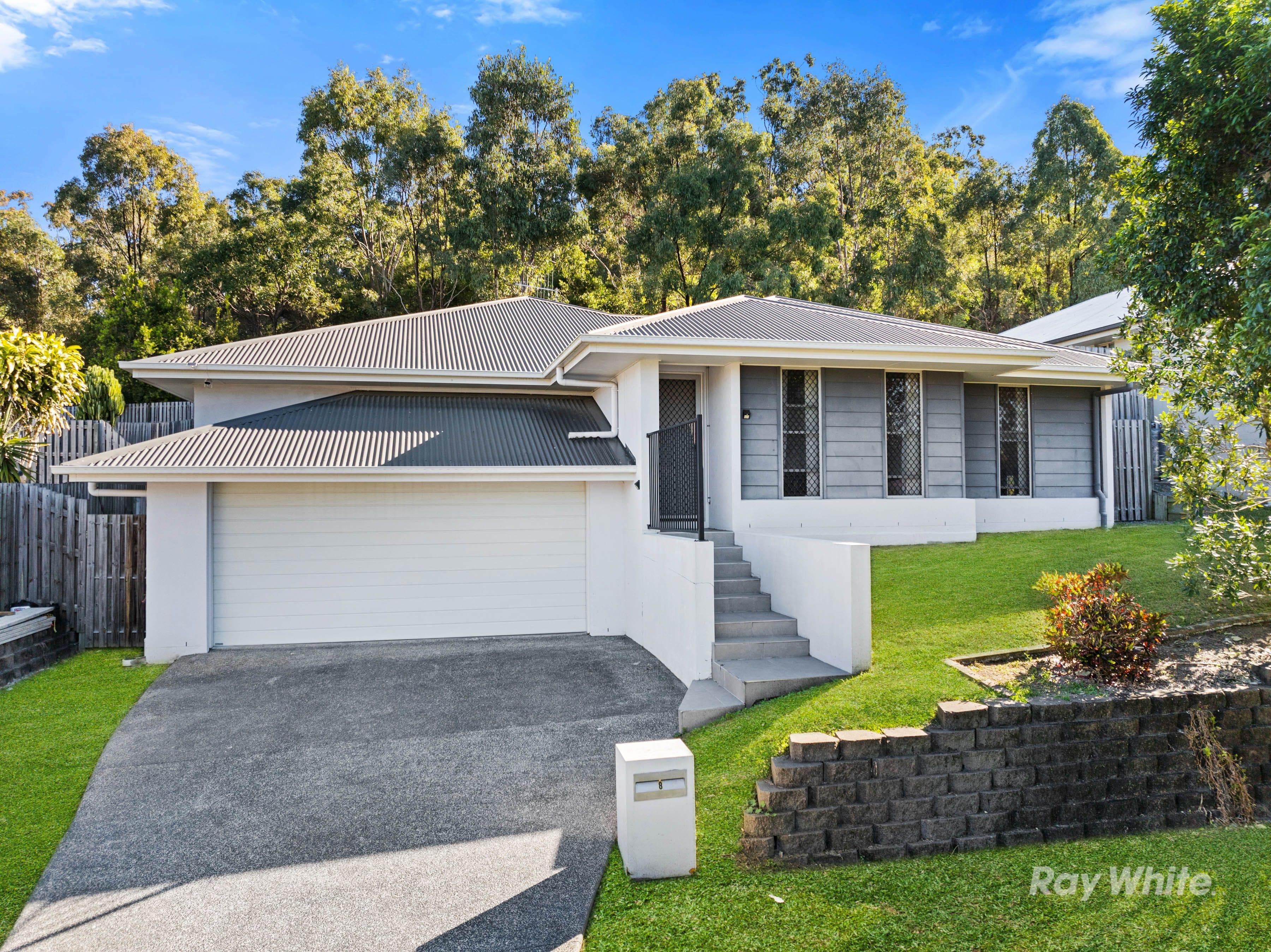 8 Highvale Court, Bahrs Scrub QLD 4207, Bahrs Scrub - Image 1
