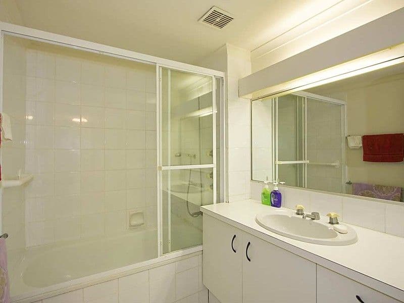 BROADBEACH WATERS QLD 4218, Broadbeach Waters - Thumbnail 5