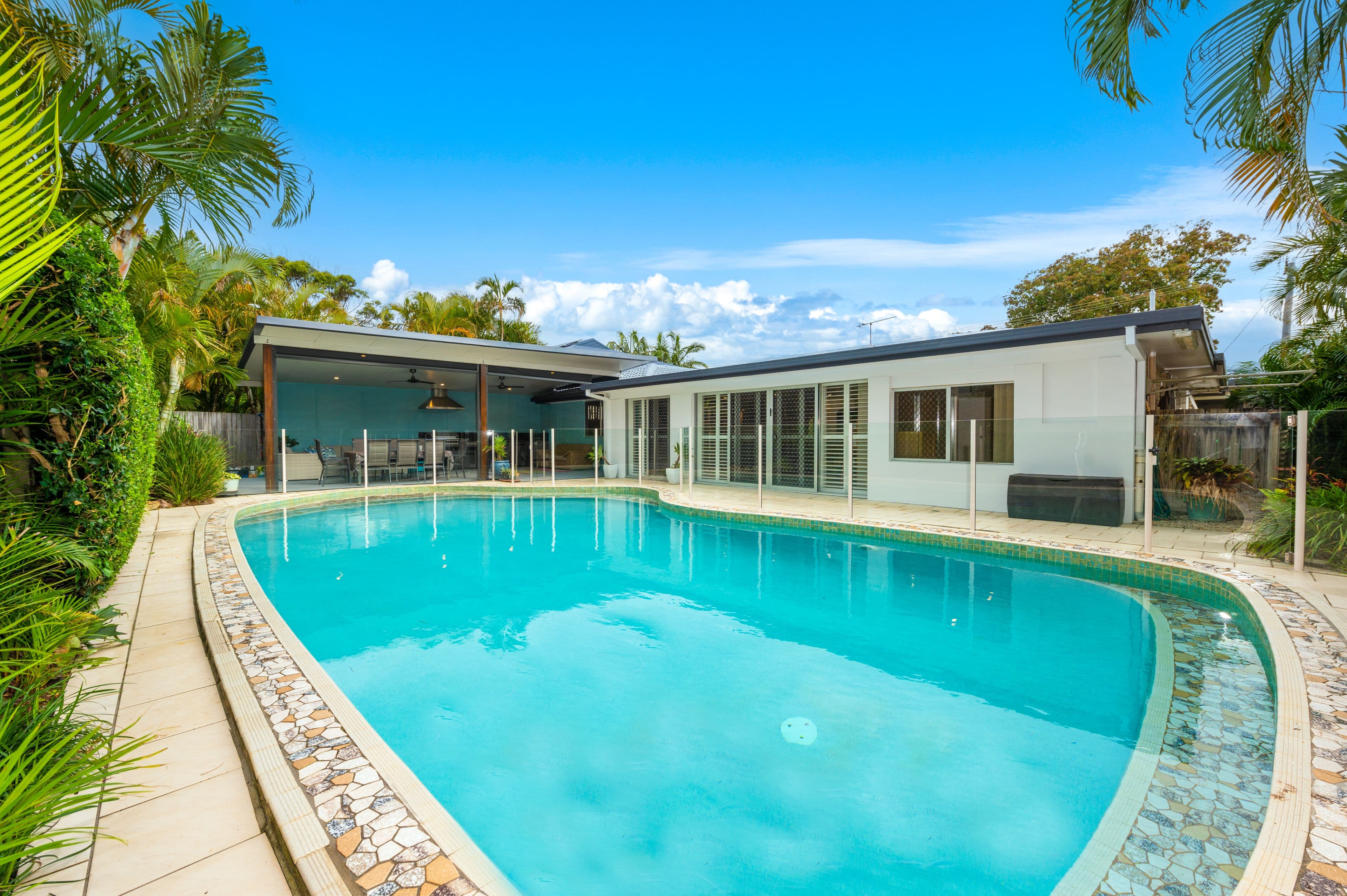 7 Sandpiper Drive, Burleigh Waters QLD 4220, Burleigh Waters - Thumbnail 2
