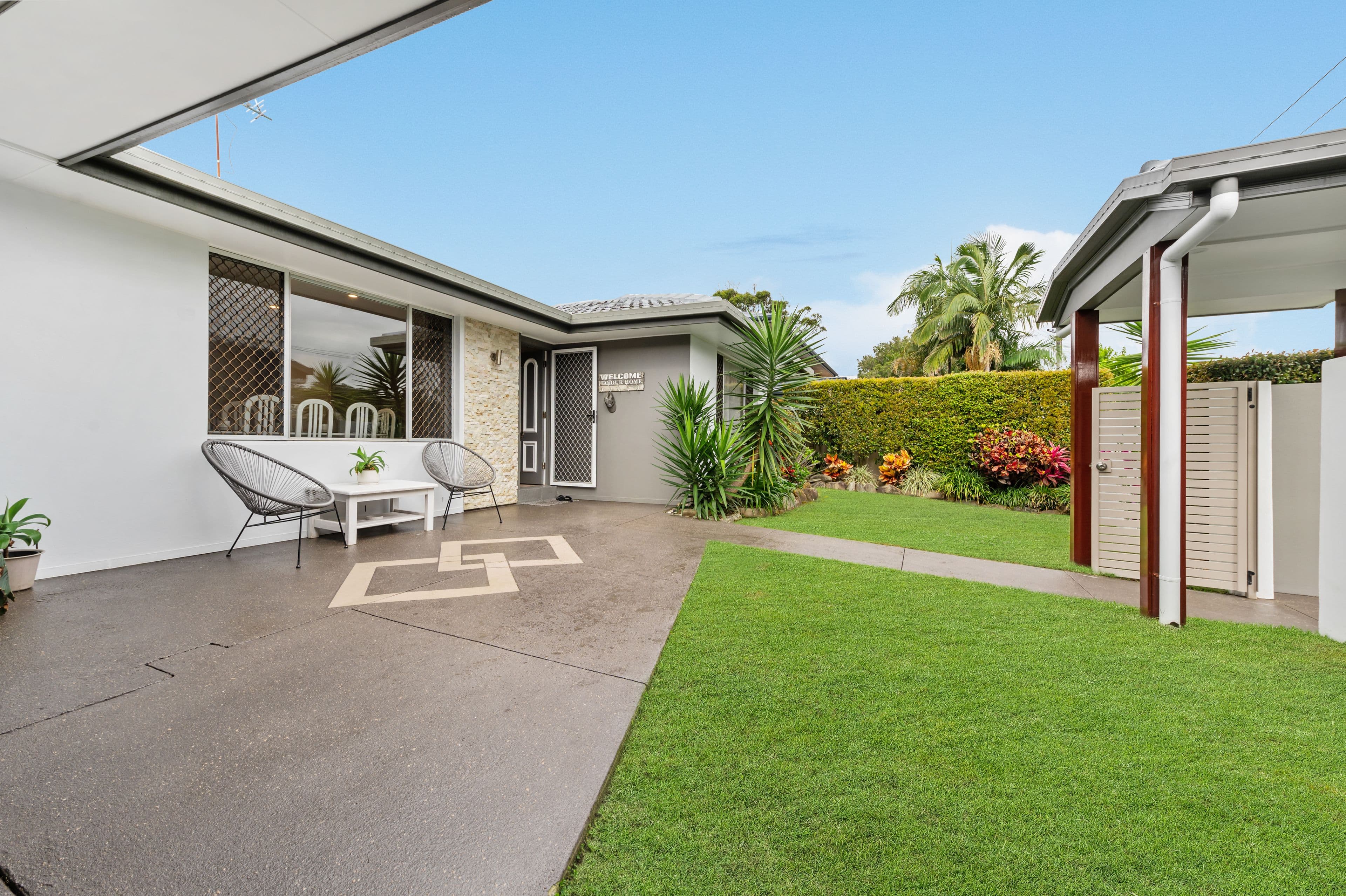 7 Sandpiper Drive, Burleigh Waters QLD 4220, Burleigh Waters - Thumbnail 4