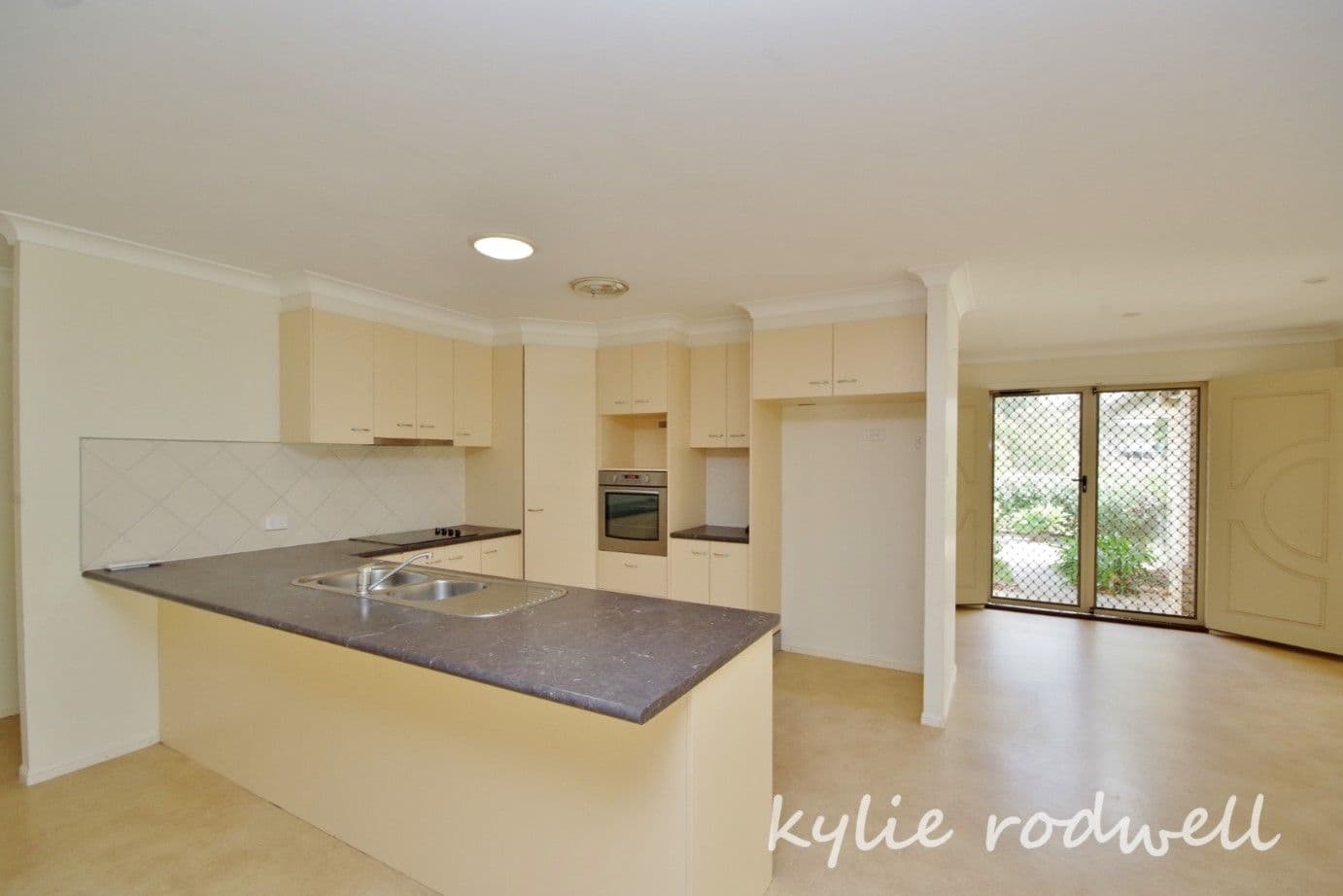 22 Golden Grove, Mundoolun QLD 4285, Mundoolun - Thumbnail 4